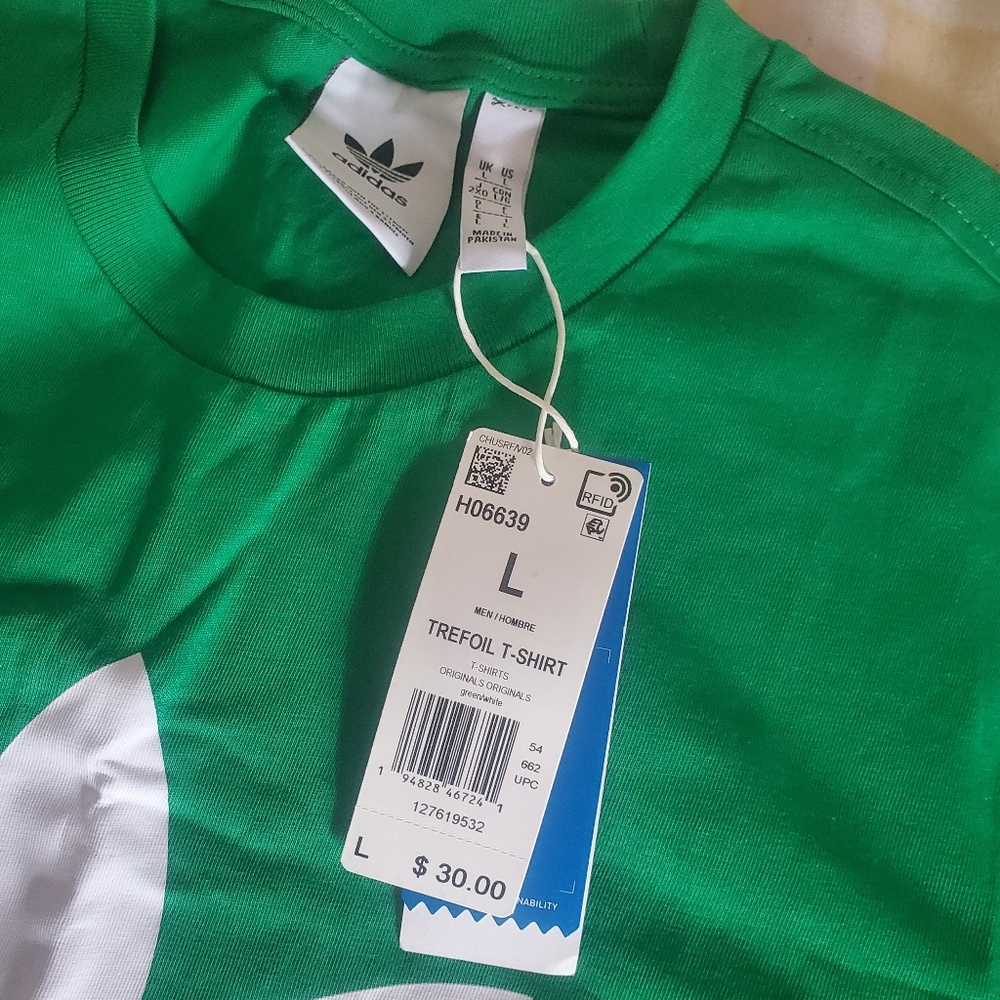 Adidas t shirt large green with white trefoil